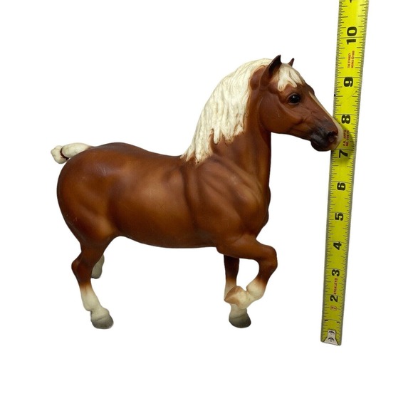 1990 BREYER BELGIAN Horse Figurine by Reeves Int'l Inc USA - Picture 2 of 12